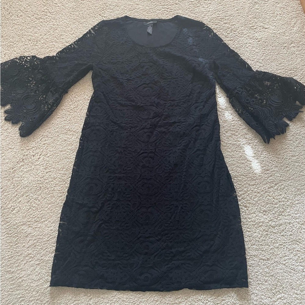 Almost new, women’s dress.